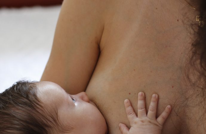 3 in 5 babies not breastfed in the first hour of life