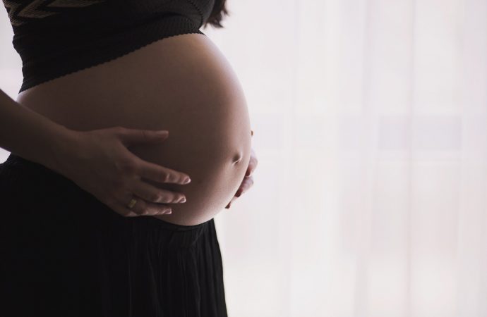 What states aren’t doing to save new mothers’ lives