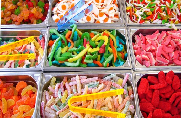 U.S. food additives banned in Europe: Expert says what Americans eat is “almost certainly” making them sick