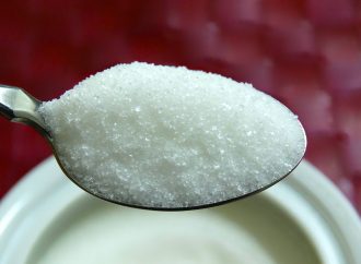 Zero-calorie sweetener linked to heart attack and stroke, study finds