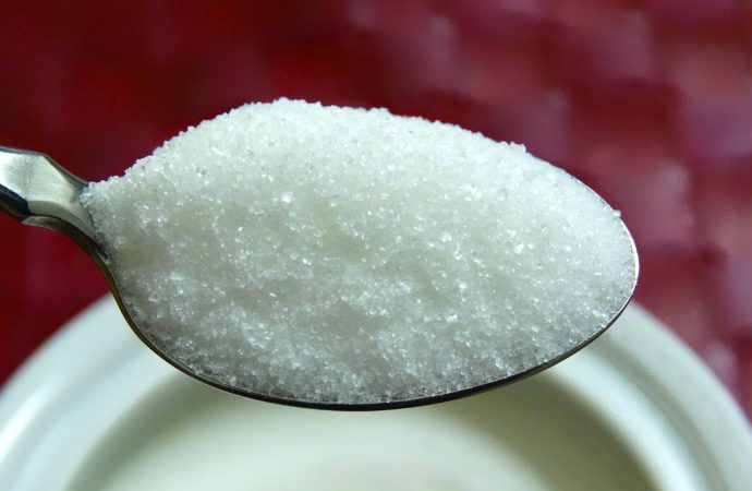 Zero-calorie sweetener linked to heart attack and stroke, study finds